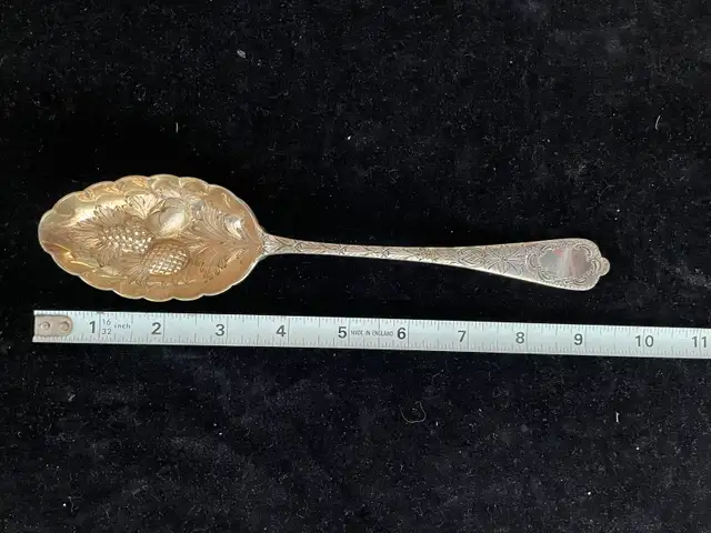 Vintage Birks Serving Spoon  in Arts & Collectibles in City of Toronto - Image 10