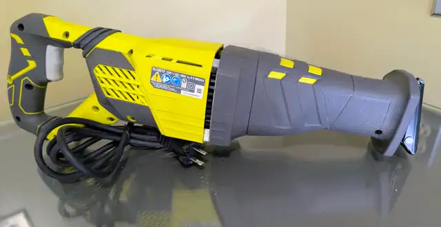 RJ1861V Corded Reciprocating Saw (Used) in Power Tools in Oakville / Halton Region - Image 3