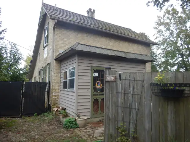 Quaint English Country - Camlachie in Long Term Rentals in Sarnia - Image 4