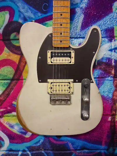 This is guitar is built buy concept guitars as a tribute to the iconic guitar that Seymour Duncan bu...