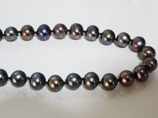 TAHITIAN PEARLS NECKLACE 19” sterling HAND KNOTTED vintage in Jewellery & Watches in City of Toronto - Image 4