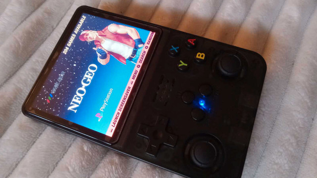 R36S Handheld emulator in Other in Thunder Bay - Image 4