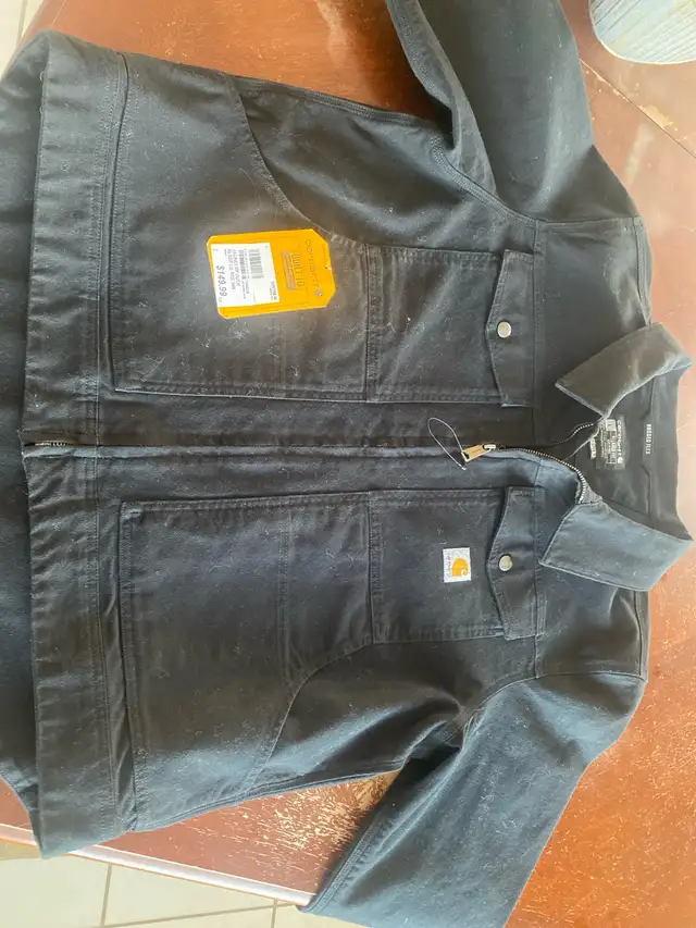 Carhartt Jacket in Men's in Edmonton - Image 2