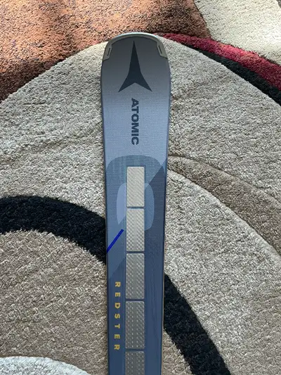 Skis Atomic Q9 Redster 176 cm - 2023 brand new, View more