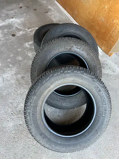 Selling 4 used Michelin LTX A/T tires 275/65/R18 All seasons Taken off my 2021 Toyota Tundra @46000k...