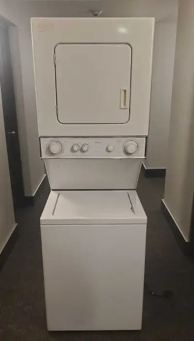 STACKABLE WASHER&DRYER 24" WHIRLPOOL (*, View more