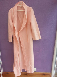 USA 10-12 Debenham peach colour warm housecoat dressing gown siz