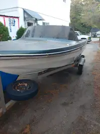 North craft 15 foot boat motor and trailer 