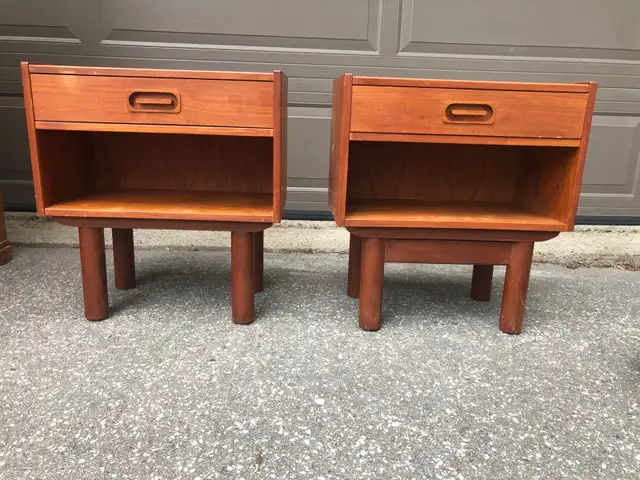 Pair of Dyrlund MCM teak nightstands in Other in City of Toronto - Image 2