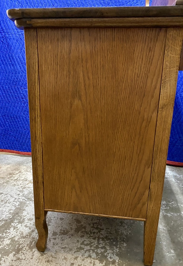 Charming antique oak dresser Dressers & Wardrobes Ottawa Kijiji