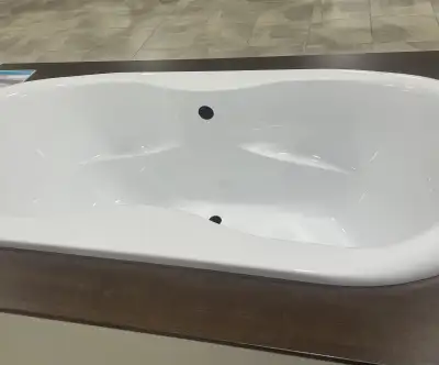 Acrylic bathtub, View more
