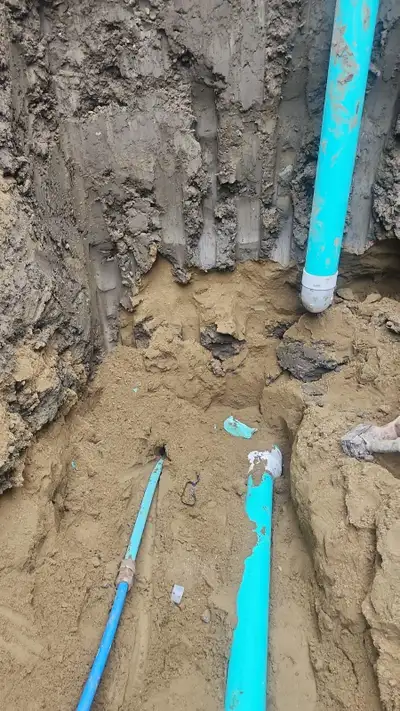 Job available for construction (excavating)helper full time.also class 1 licence must for this posit...