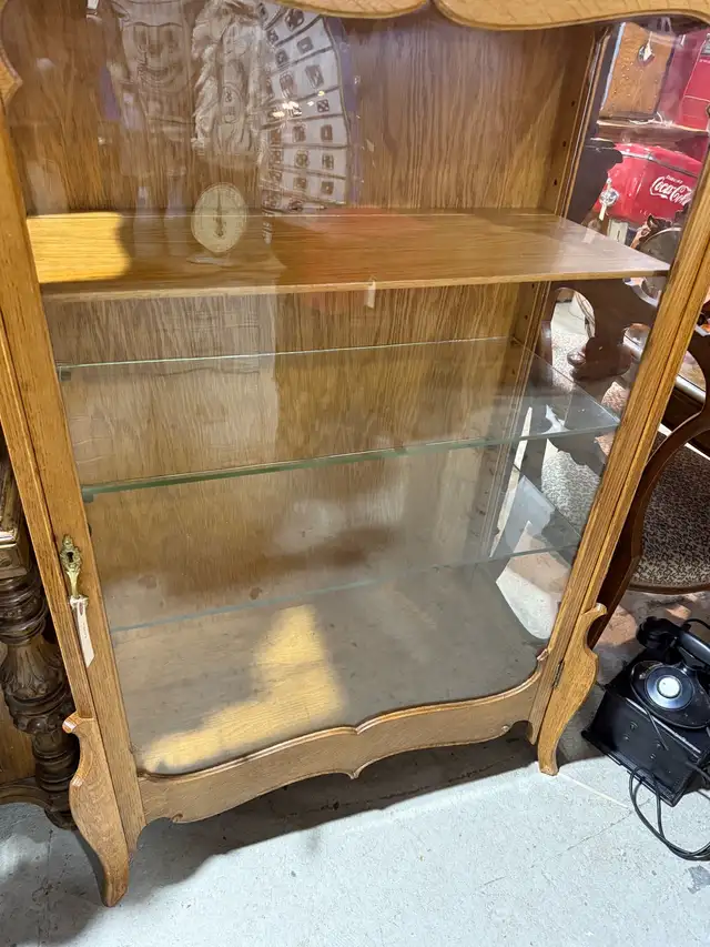 really unique light oak curved top cabinet  in Hutches & Display Cabinets in Edmonton - Image 5