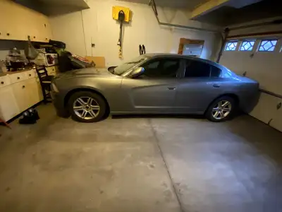 Fully loaded 2011 Dodge Charger for sale by owner $3,500 OBO ~350,000km Selling for a friend because...