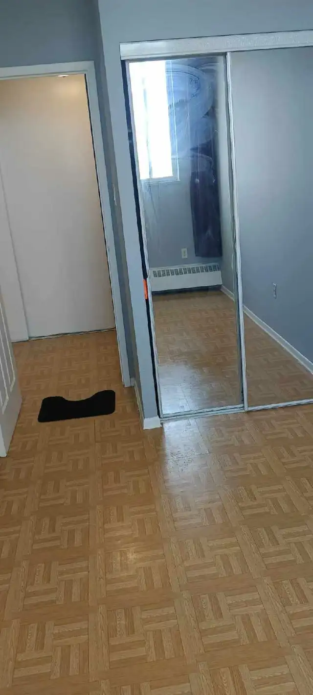 room for rent for women   in Room Rentals & Roommates in City of Toronto - Image 2