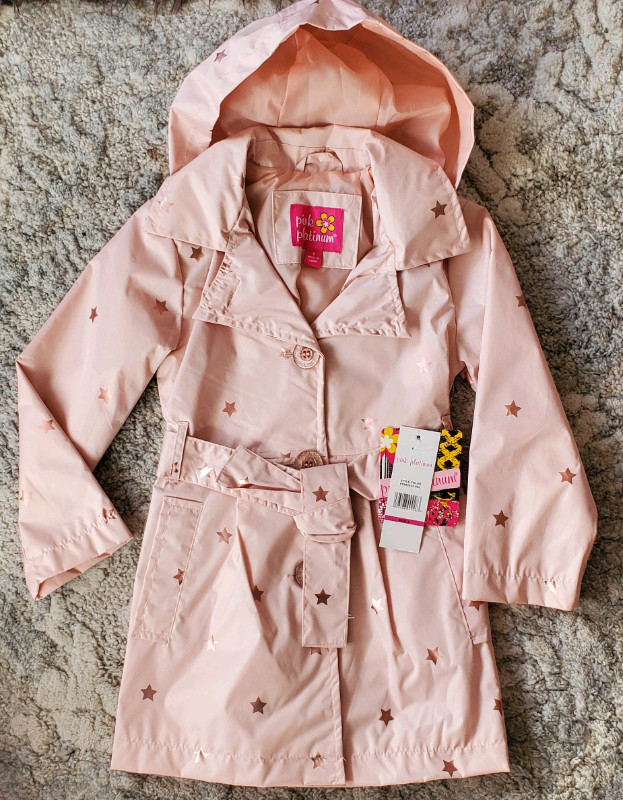 Manteau Neuf pour fille de grandeur 4ans couleur rose avec étoil dans Vêtements - 4T  à Ville de Montréal