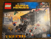 New Lego Super Heroes 76087 Flying Fox: Batmobile Airlift Attack