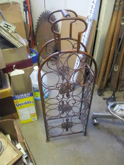 1990s HEAVY GAUGE IRON 11 BOTTLE WINE RACK STAND $30. VINTAGE, View more