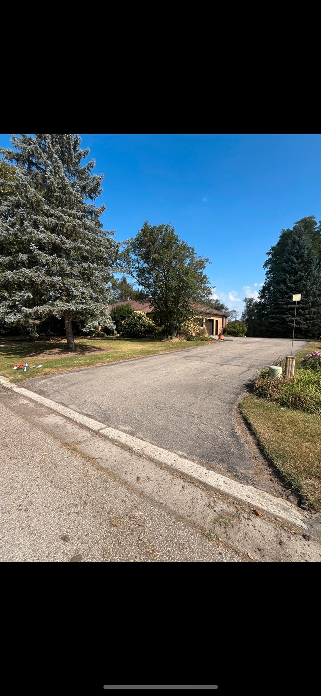 OIL BASED DRIVEWAY SEALING in Other in Woodstock - Image 4