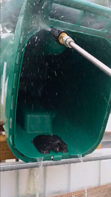 Garbage & Recycling Bin Cleaning569246190425221122