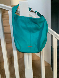 Coach Avery hobo turquoise leather used once
