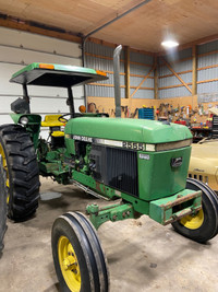 2555 John Deere Tractor