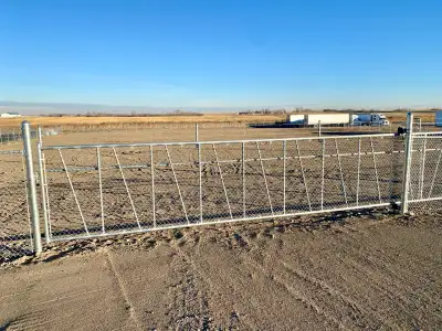 Short or Long Term Available! ( FLEX SPACE ) Personal or Commercial Use Zoned Light Industrial, very...