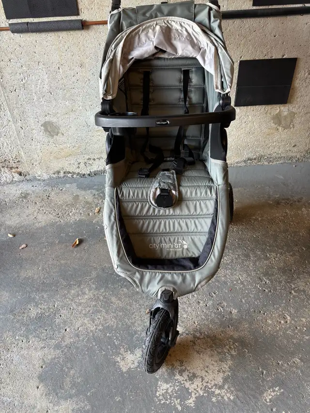 Baby Jogger City Mini GT Stroller in Strollers, Carriers & Car Seats in City of Toronto - Image 3
