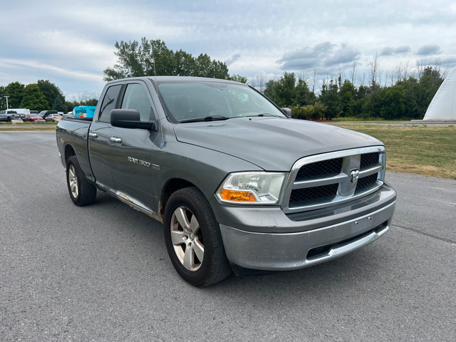 2011 DODGE RAM 1500 SLT HEMI QUAD CAB 4x4 in Cars & Trucks in Ottawa - Image 3