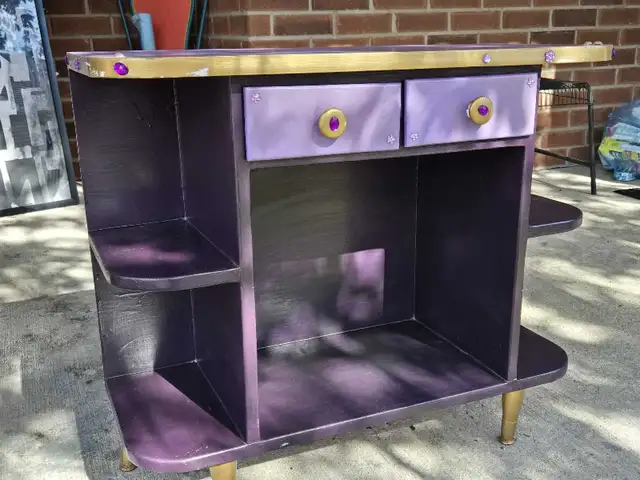 Cute antique vintage purple and gold shelf in Bookcases & Shelving Units in Ottawa - Image 4