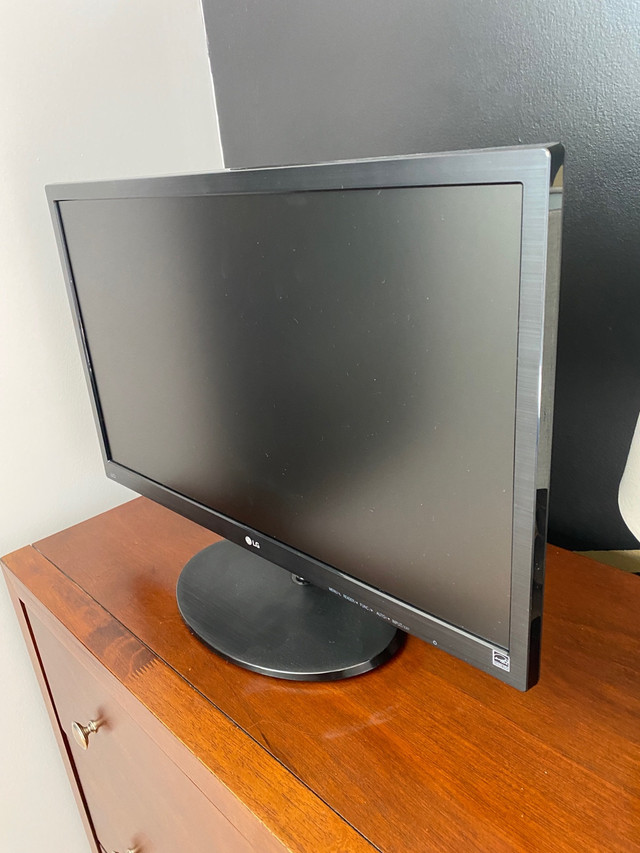 LG 24M38D-B in General Electronics in Mississauga / Peel Region - Image 2