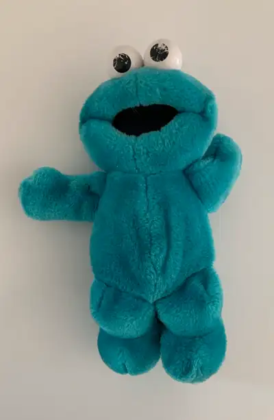 Sesame Street Plush Cookie Monster Vibrates and Talks, View more