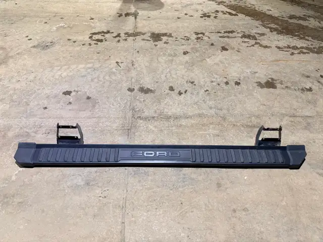 Ford Running Boards in Other Parts & Accessories in Oakville / Halton Region - Image 3