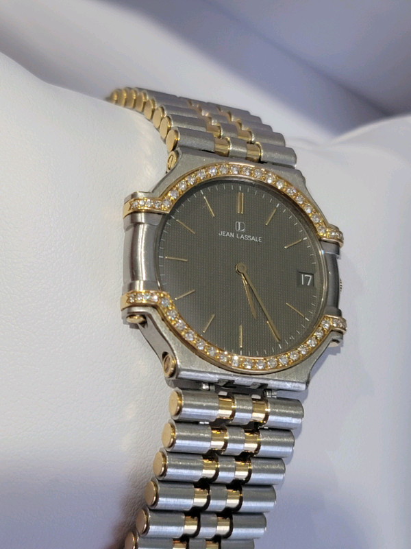 Ladies Diamond Jean Lassale 18k Watch  in Jewellery & Watches in City of Toronto - Image 2