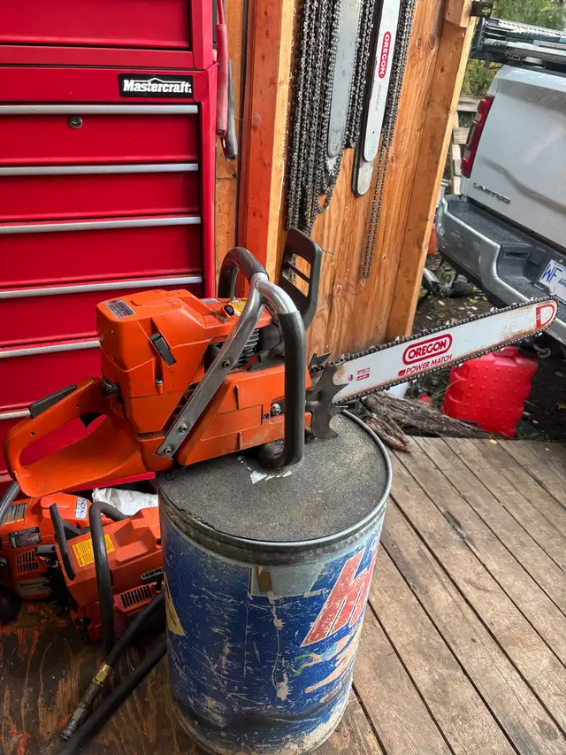 husqvarna 372xp chainsaw in Power Tools in Williams Lake - Image 5