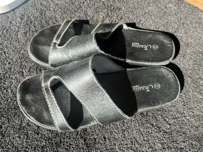 Shoes - Sandals Jessica Sport Size 5 Leather Uppers, View more