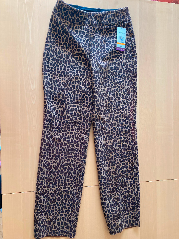 Leopard print trousers in Women's - Bottoms in Ottawa - Image 4