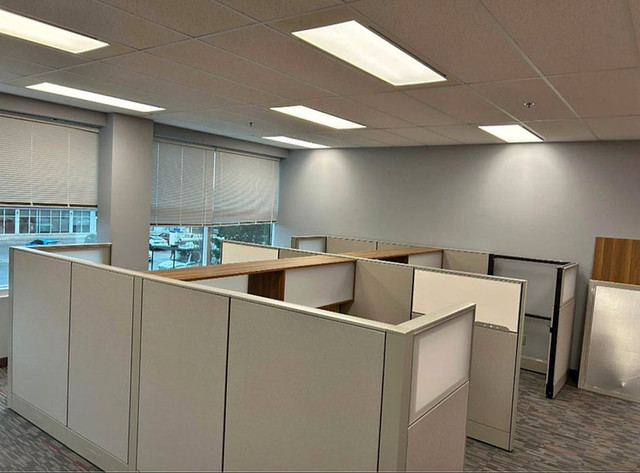 Tayco Workstation-Used Cubicles-Call Now! in Desks in Mississauga / Peel Region - Image 3