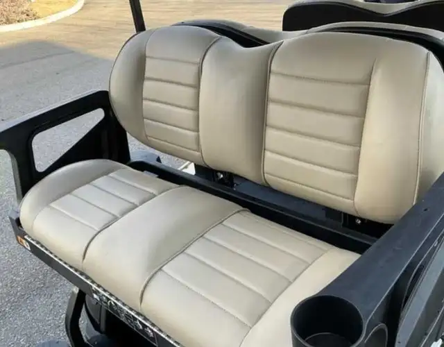 Golf Cart 6 seat shuttle ezgo Express in Golf in Edmonton - Image 6