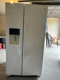Kenmore side by side fridge& freezer