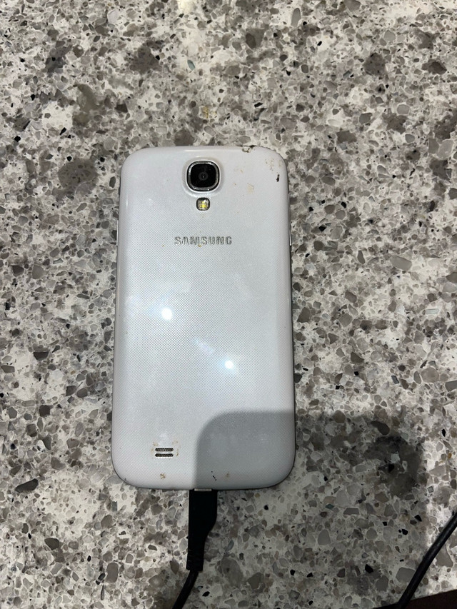 Samsung Galaxy S4 Phone in Cell Phones in St. Catharines - Image 3