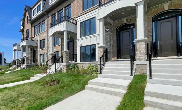Room Rental in Room Rentals & Roommates in Oshawa / Durham Region - Image 2