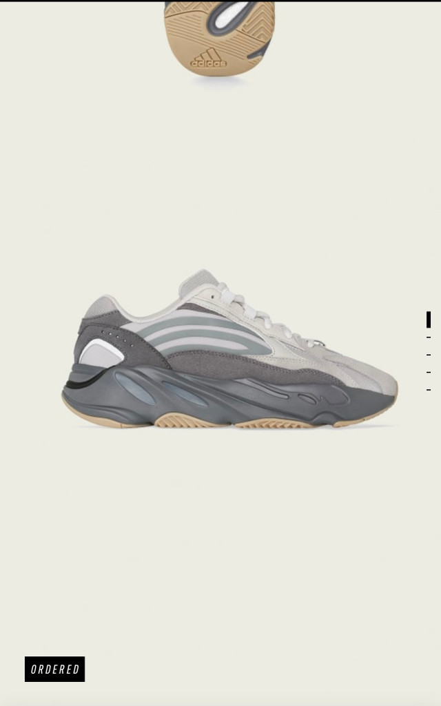 Yeezy 700 tephra v2  in Men's Shoes in Markham / York Region