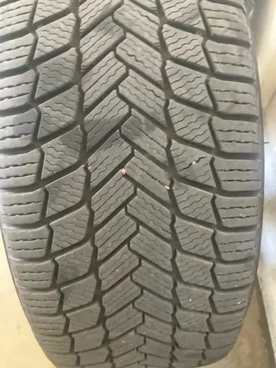used 1 full season very good shape michelin winter tires on Acura RDX rims size is 235/55 R18