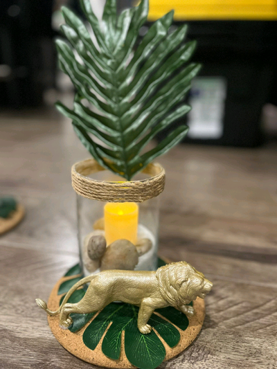 Table centre piece for safari or jungle based birthday or wedding. 10 each. Prefer to sell as a set....