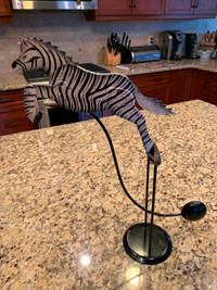 Art - Zebra balance decoration