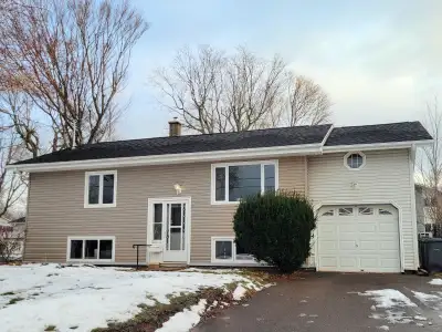 Available February 1, 2026 Self-contained two bedroom basement apartment in an owner-occupied home,...