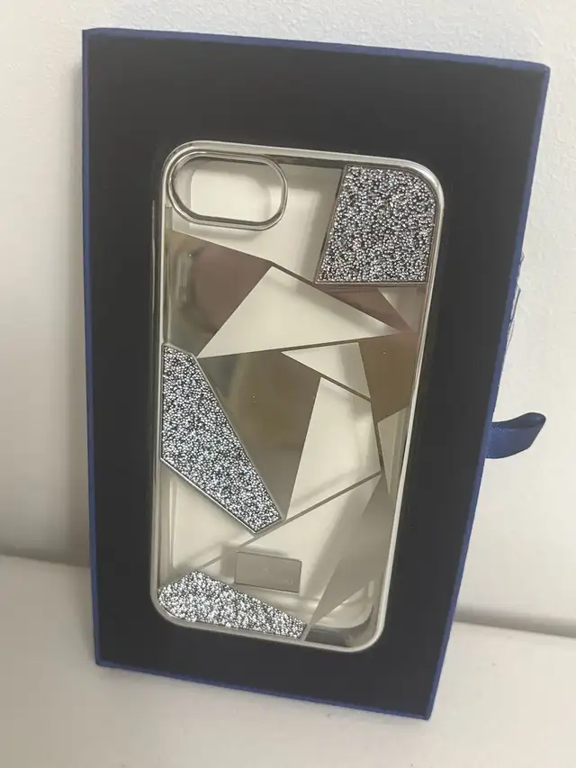 iPhone Swarovski Case -  6, 6s, 7, 8 and SE in Cell Phone Accessories in Ottawa - Image 2