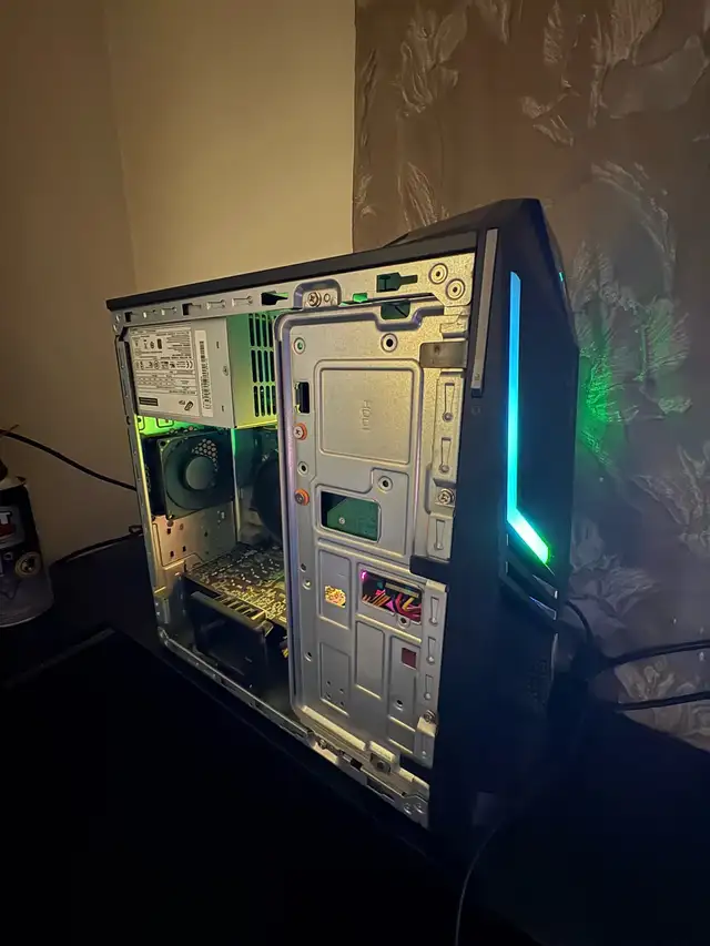 Starter Gaming PC in Desktop Computers in Edmonton - Image 3