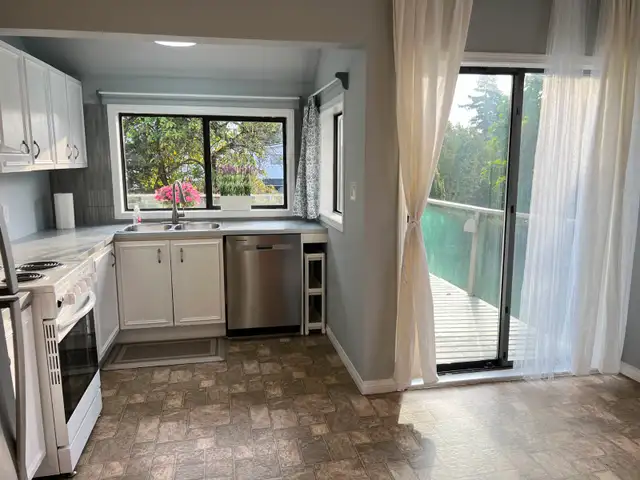 Large House for Rent -Coquitlam - Maillardville $3200 in Long Term Rentals in Burnaby/New Westminster - Image 6
